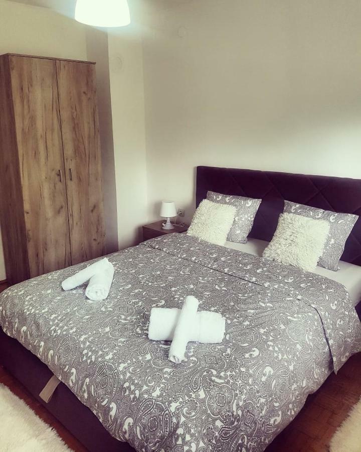 Apartman Kej Pirot Exterior photo