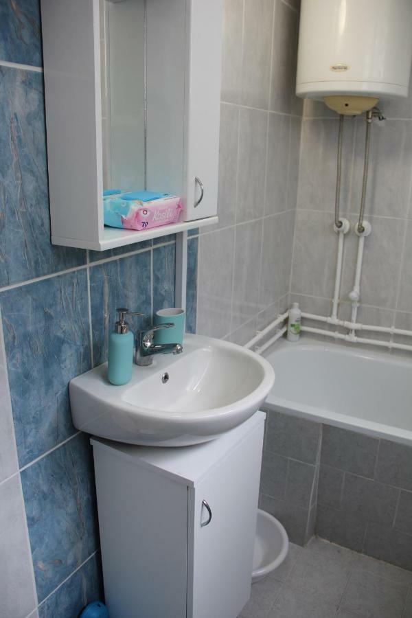 Apartman Kej Pirot Exterior photo